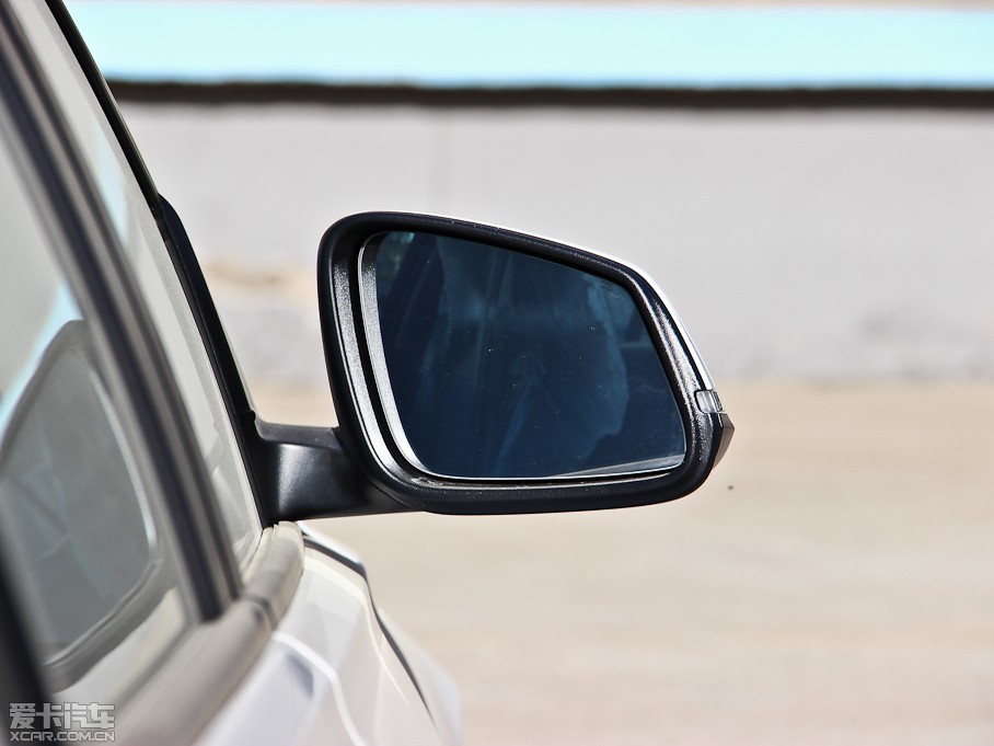 2013R3ϵ 320i Mȡ