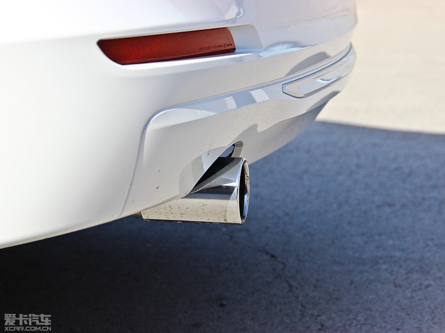 2013R3ϵ 320i M(jn)ȡ