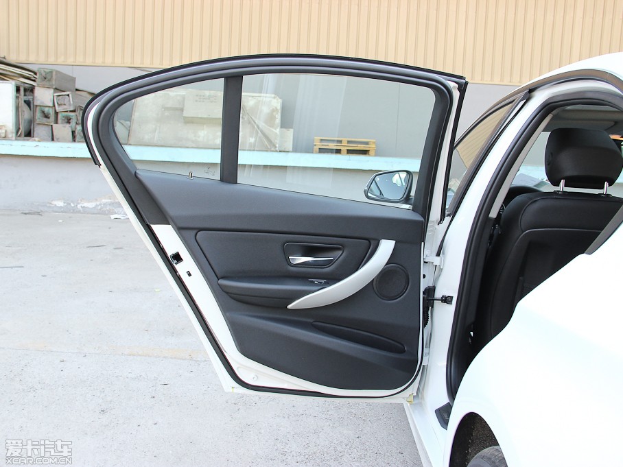 2013R3ϵ 320i Mȡ