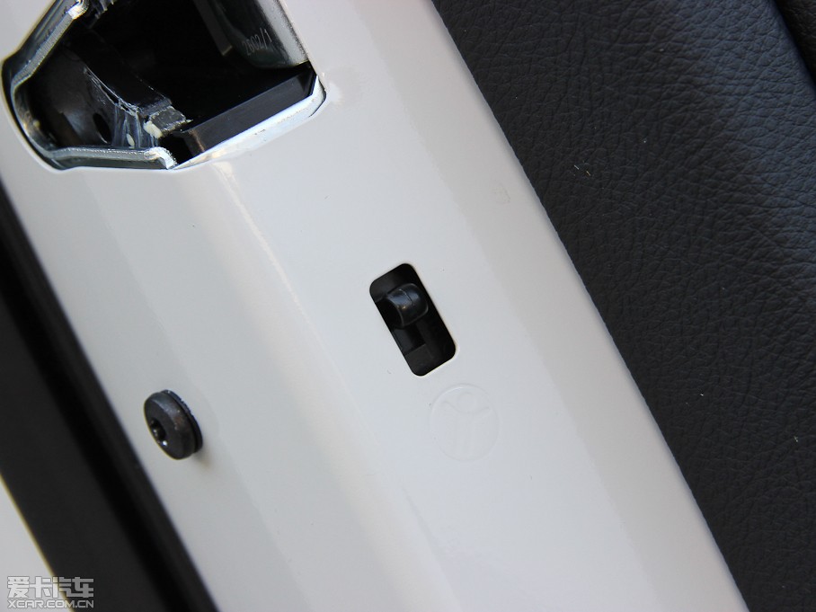 2013R3ϵ 320i M(jn)ȡ