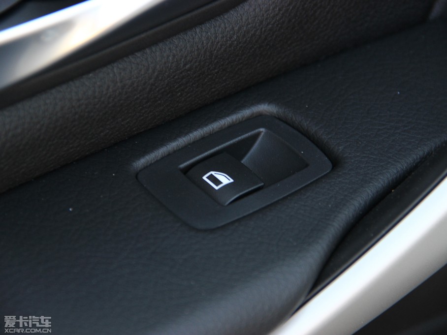 2013R3ϵ 320i Mȡ