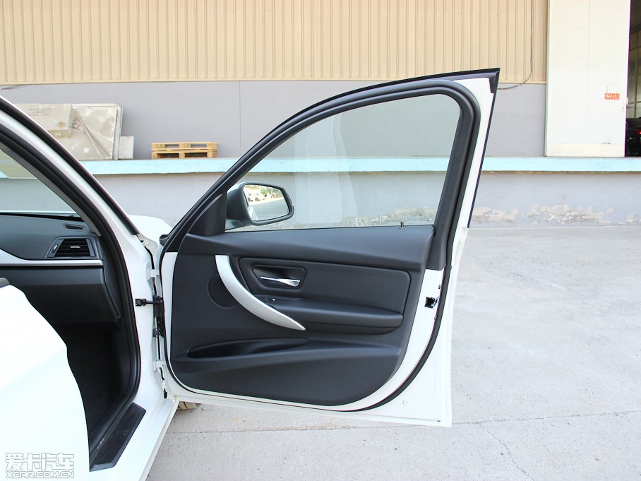 2013R3ϵ 320i Mȡ