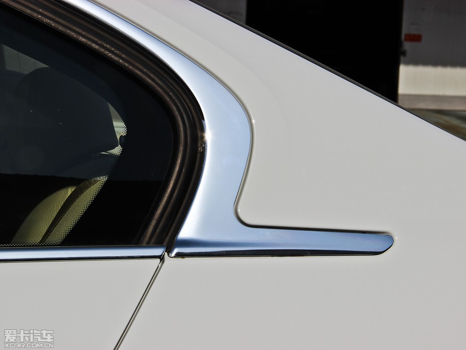 2013R3ϵ Ŀ 320Li AOӋb