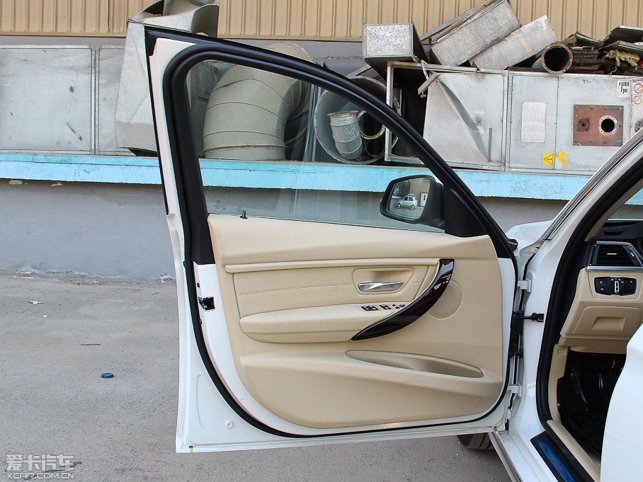 2013R3ϵ Ŀ 320Li AOӋb