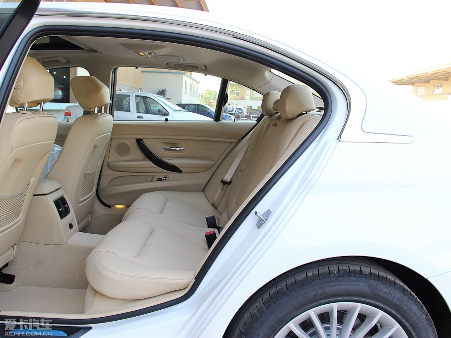 2013R3ϵ Ŀ 320Li AOӋb