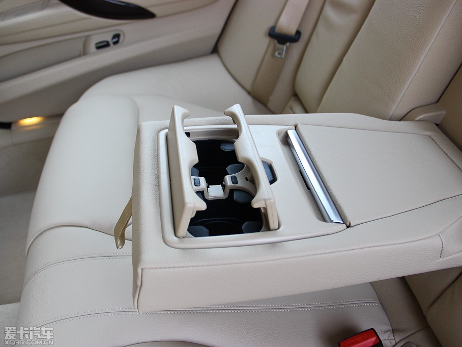 2013R3ϵ Ŀ 320Li AOӋb