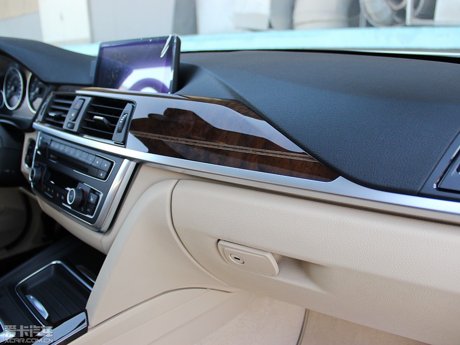 2013R3ϵ Ŀ 320Li AOӋb