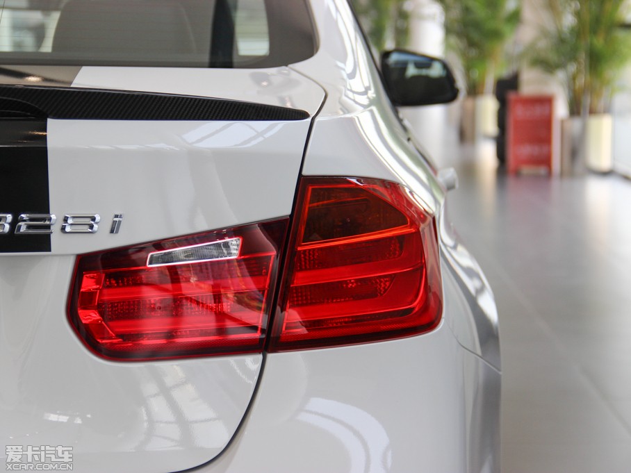 2013R3ϵ 328i \O(sh)Ӌb