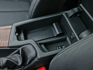 2013320Li L(fng)а g