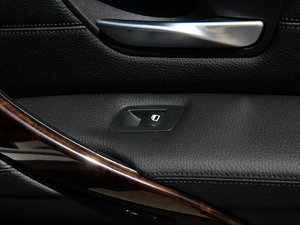 2013Ŀ 328Li AOӋb g