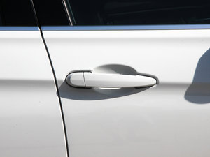 2013Ŀ 335Li LOӋb ^