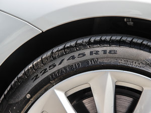 2013Ŀ 335Li LOӋb ݆̥ߴ