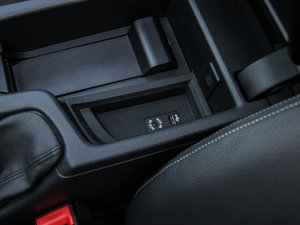 2013Ŀ 335Li LOӋb g