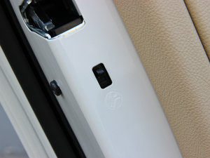 2013Ŀ 320Li AOӋb g