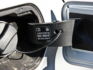 2013Ŀ 320Li LOӋb ^