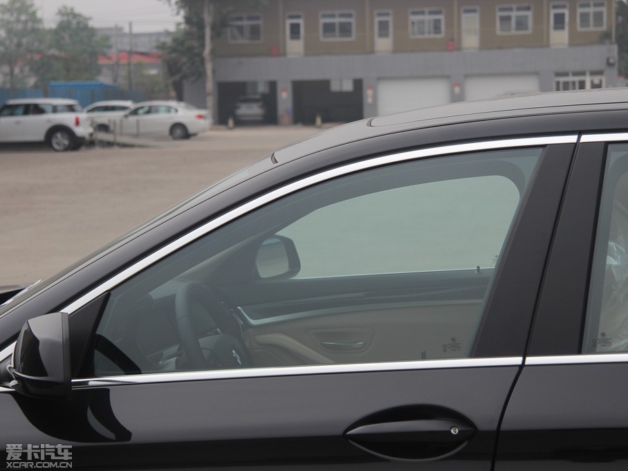 2013��R5ϵ 530Li �I(l��ng)�Ȱ�