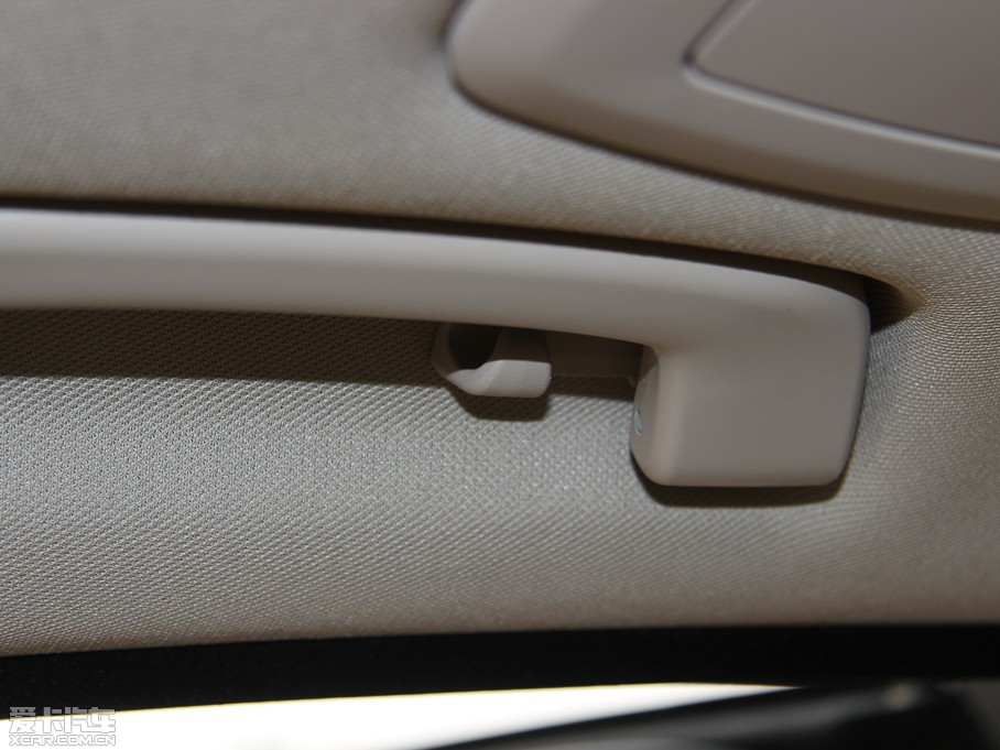 2013��R5ϵ 530Li �I(l��ng)�Ȱ�