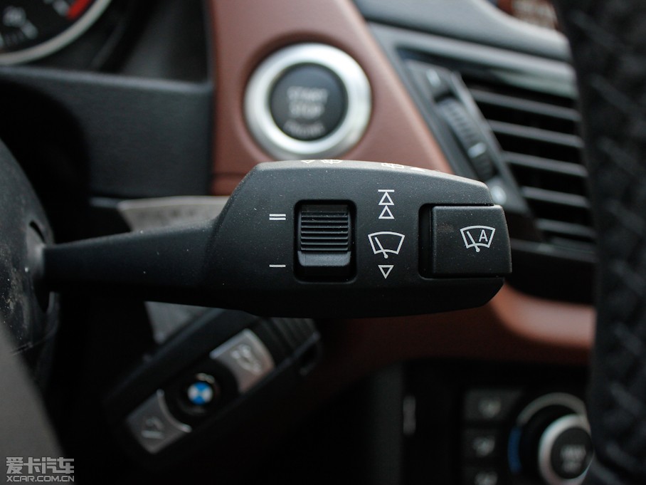 2013RX1 xDrive 20i XOӋb