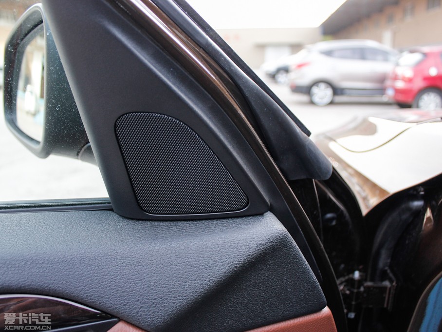 2013RX1 xDrive 20i XOӋb