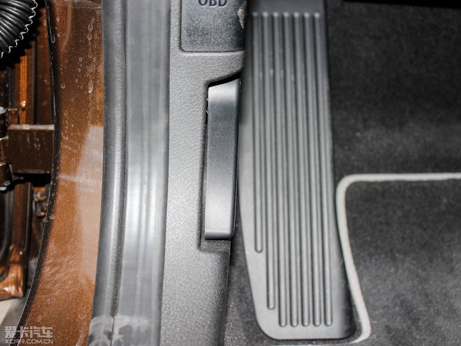 2013RX1 xDrive 20i XOӋb