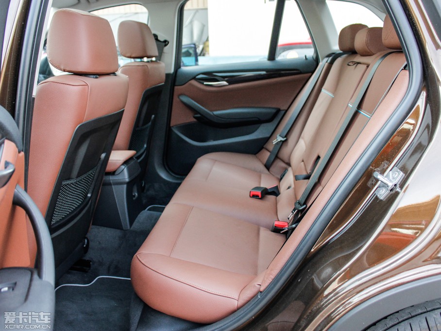 2013RX1 xDrive 20i XOӋb