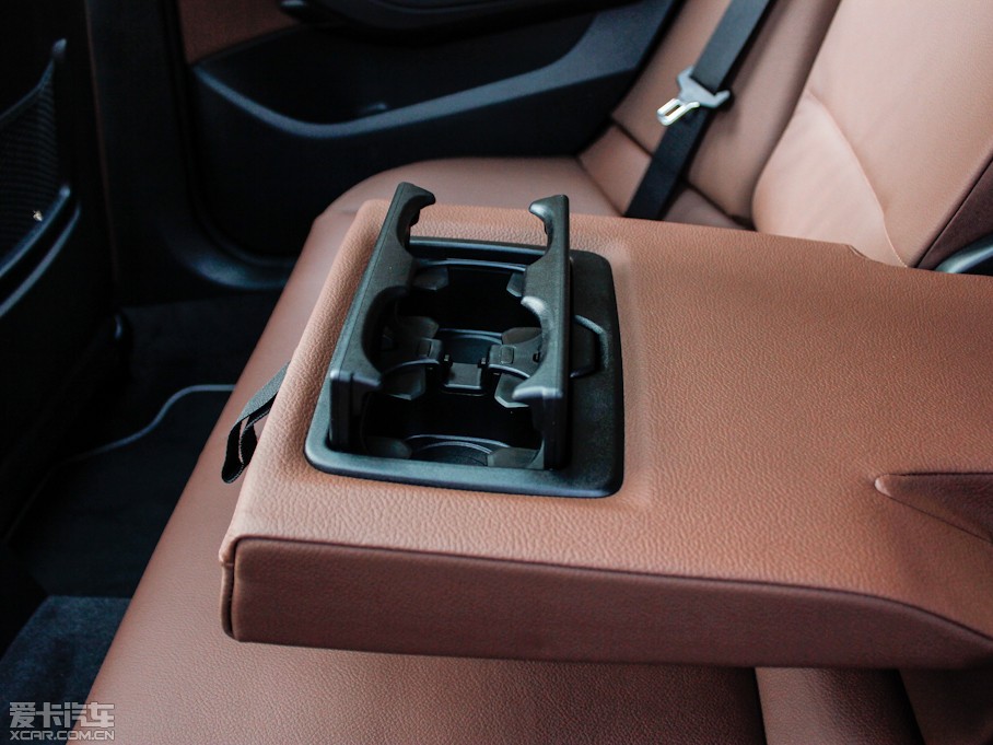 2013RX1 xDrive 20i XOӋb