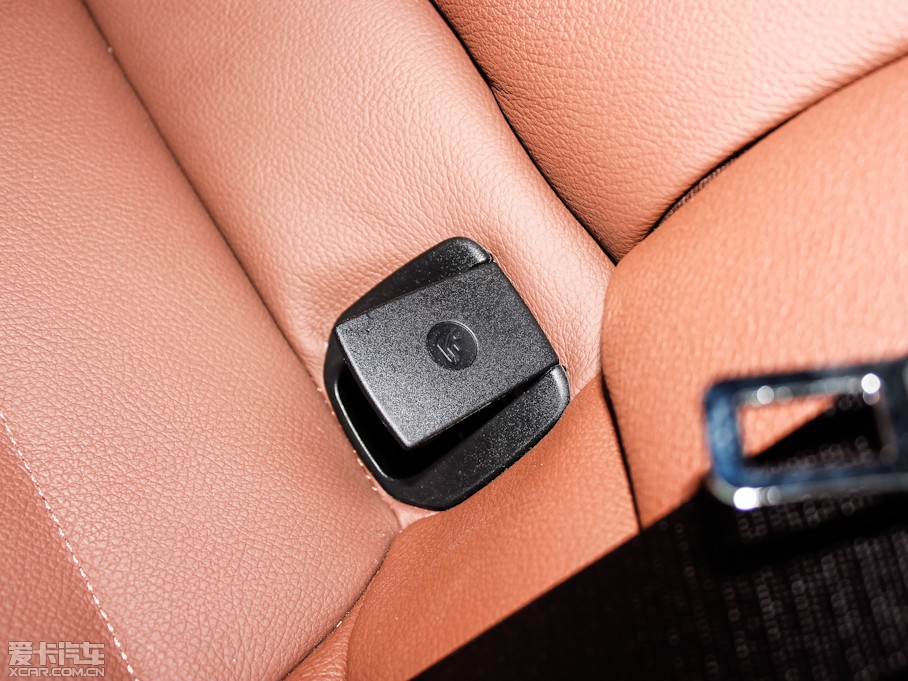 2013RX1 xDrive 20i XOӋb