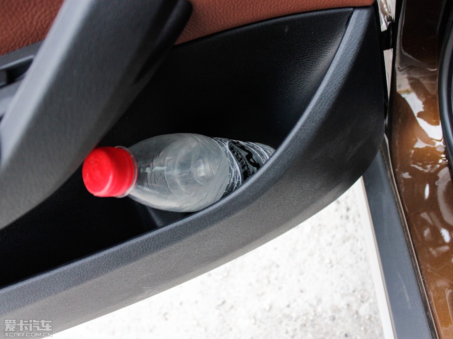 2013RX1 xDrive 20i XOӋb