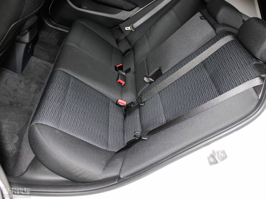 2013RX1 sDrive 18i r