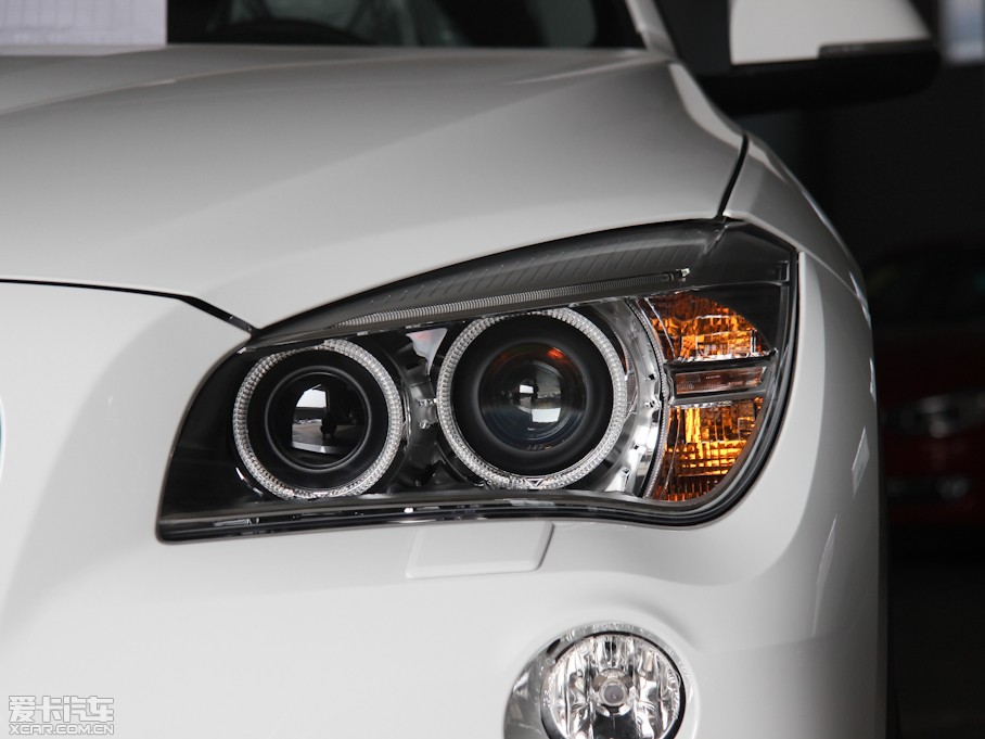 2013RX1 sDrive 20i \OӋb