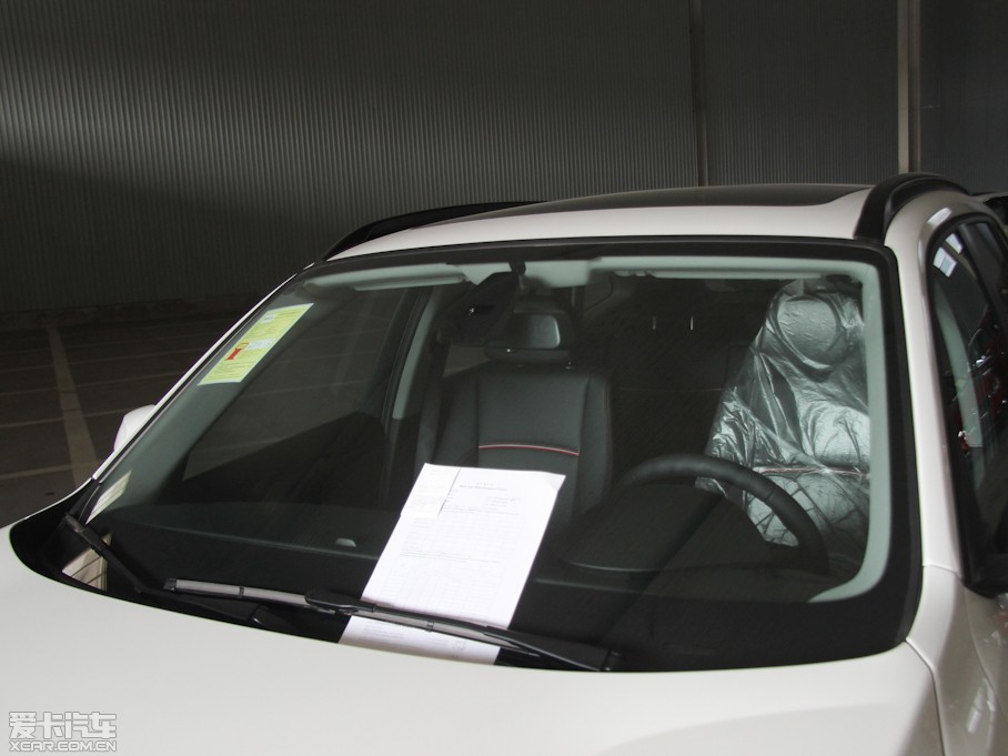 2013RX1 sDrive 20i \OӋb