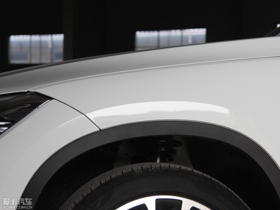 2013RX1 sDrive 20i \OӋb