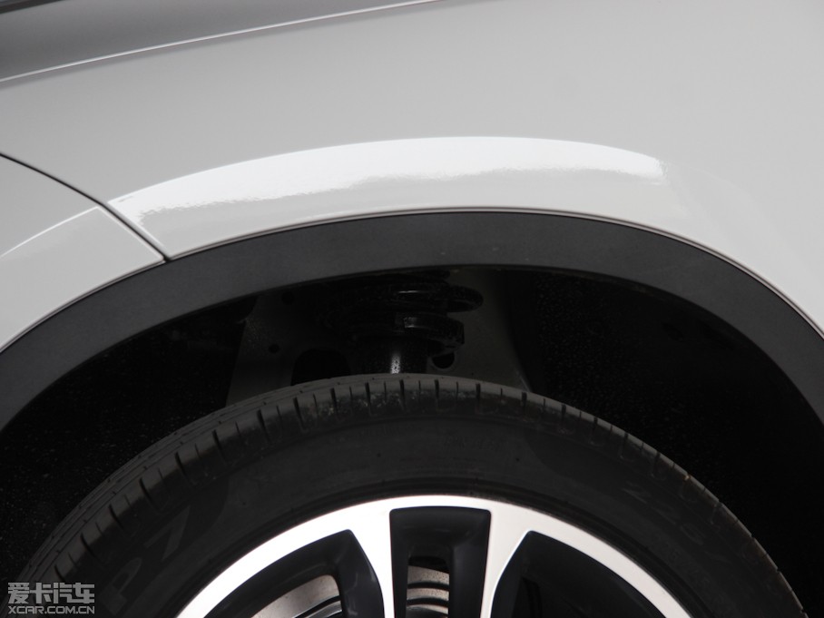 2013RX1 sDrive 20i \OӋb