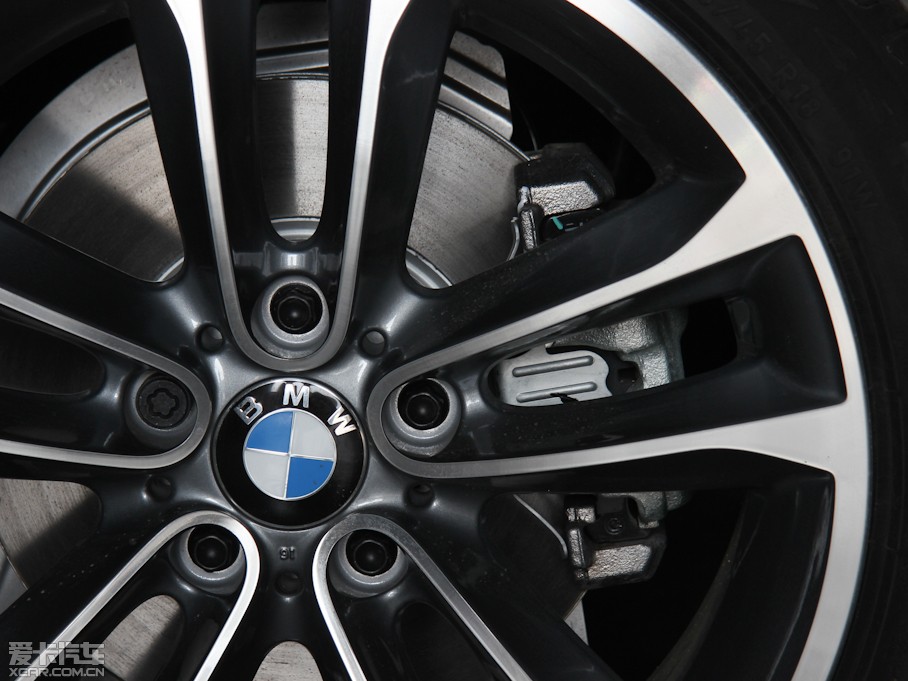 2013RX1 sDrive 20i \OӋb