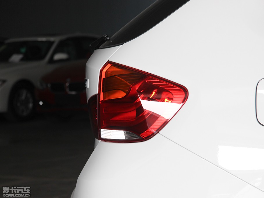 2013RX1 sDrive 20i \OӋb