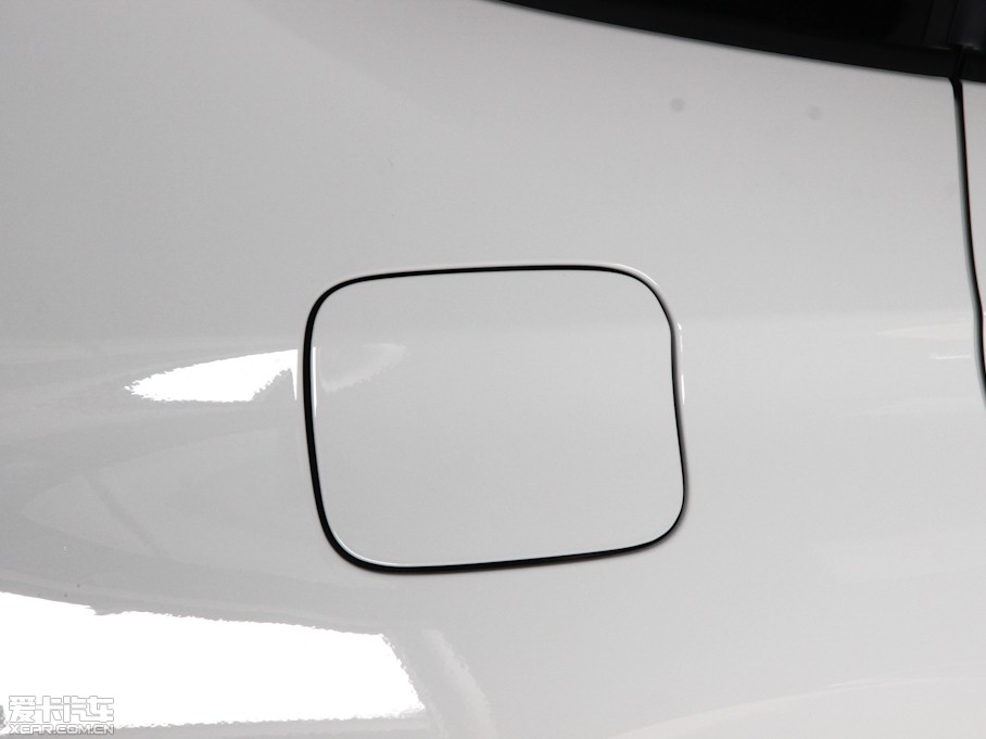 2013RX1 sDrive 20i \OӋb