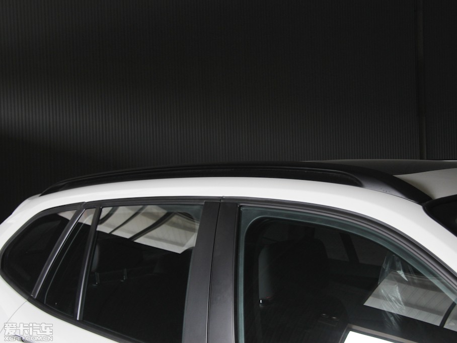 2013RX1 sDrive 20i \OӋb