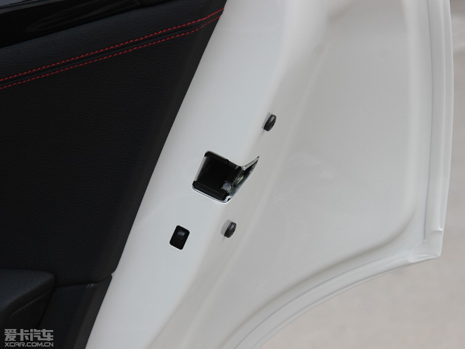 2013RX1 sDrive 20i \OӋb