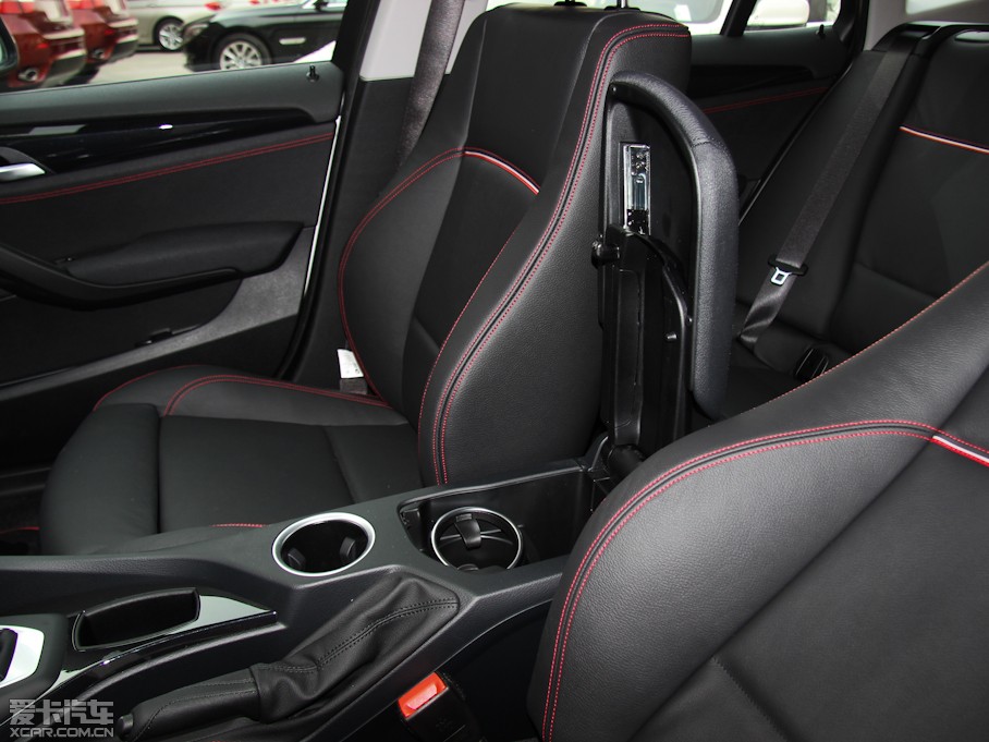 2013RX1 sDrive 20i \O(sh)Ӌb