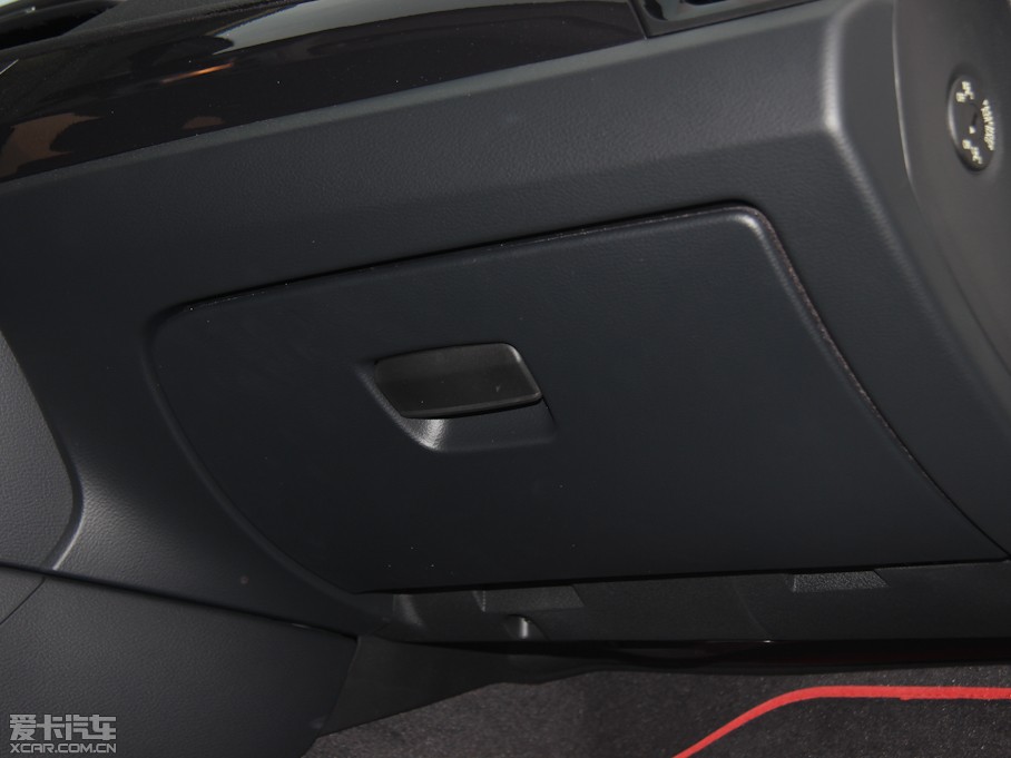 2013RX1 sDrive 20i \OӋb