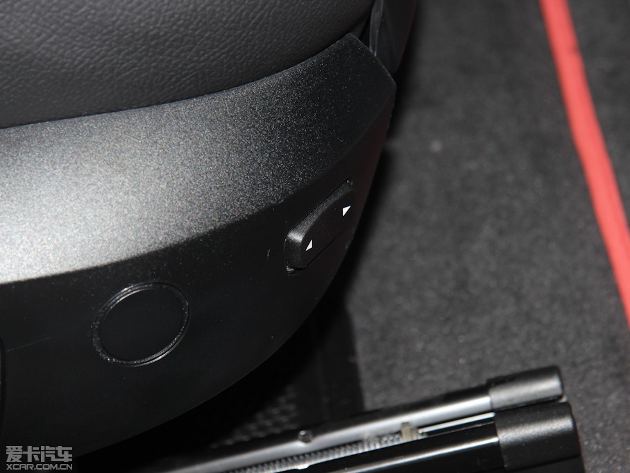 2013RX1 sDrive 20i \O(sh)Ӌb