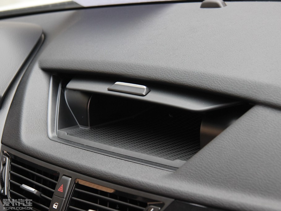 2013RX1 sDrive 20i \OӋb