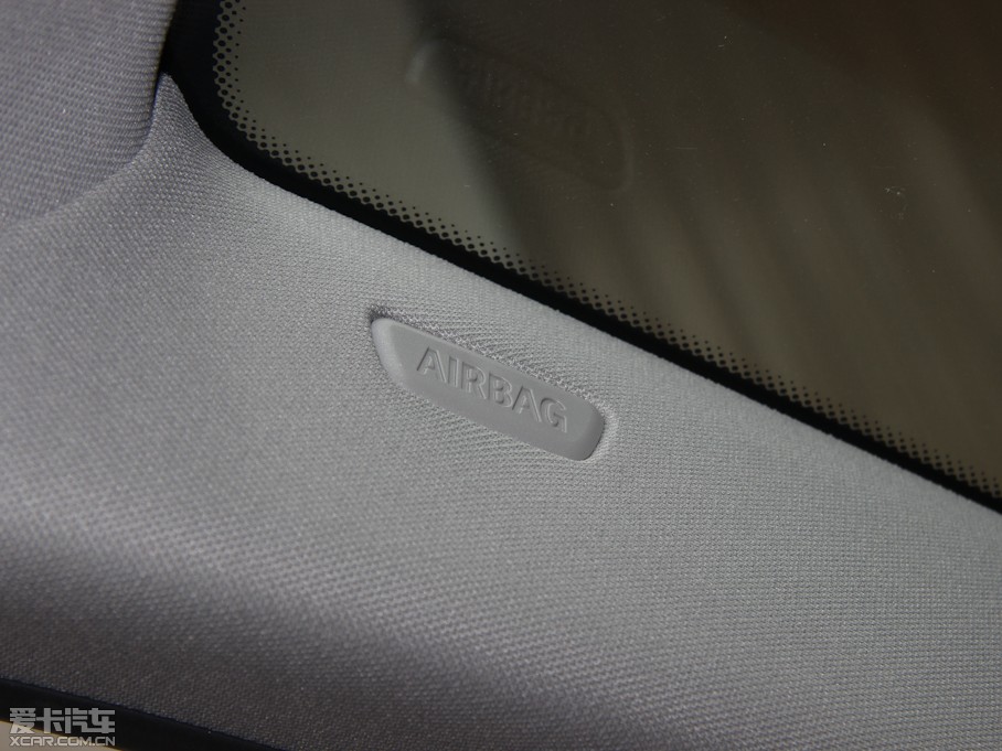 2013RX1 sDrive 20i \OӋb