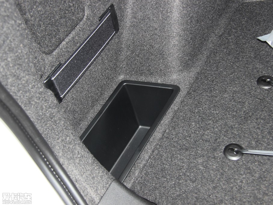 2013RX1 sDrive 20i \OӋb