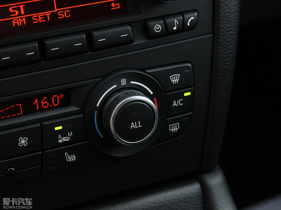 2013RX1 sDrive 20i \OӋb