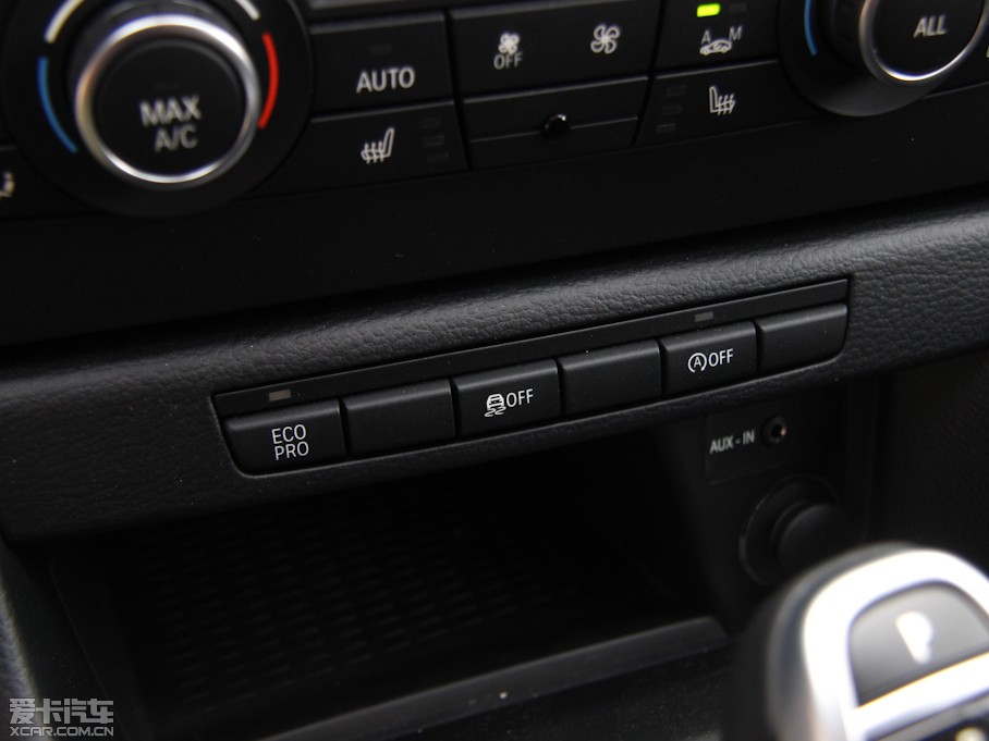 2013RX1 sDrive 20i \OӋb