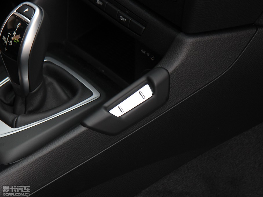 2013RX1 sDrive 20i \OӋb