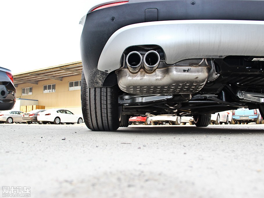 2013RX1 xDrive 28i XOӋb