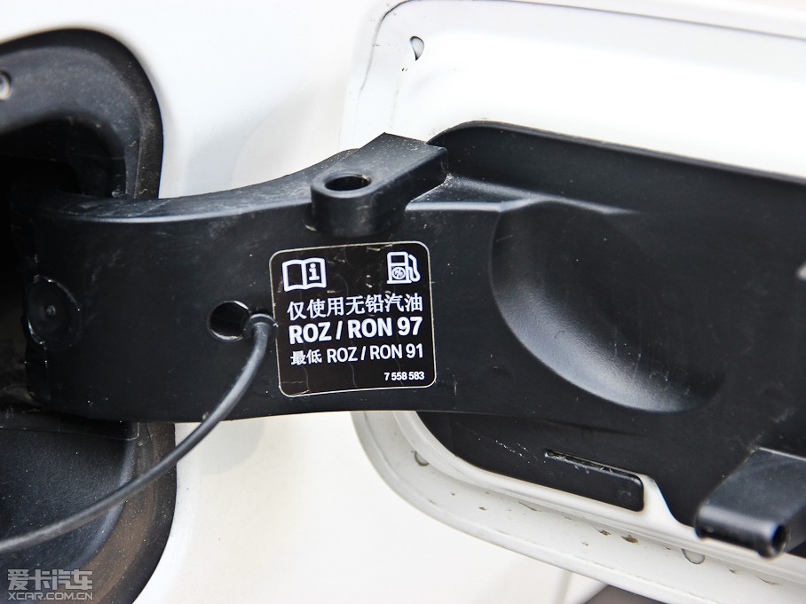 2013RX1 xDrive 28i XOӋb