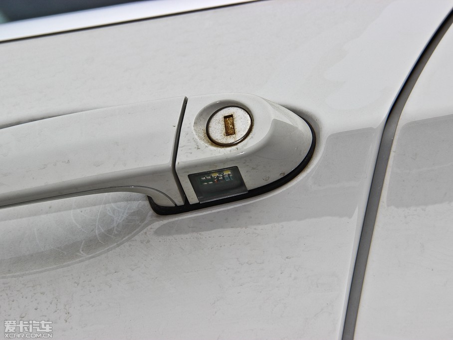 2013RX1 xDrive 28i XOӋb